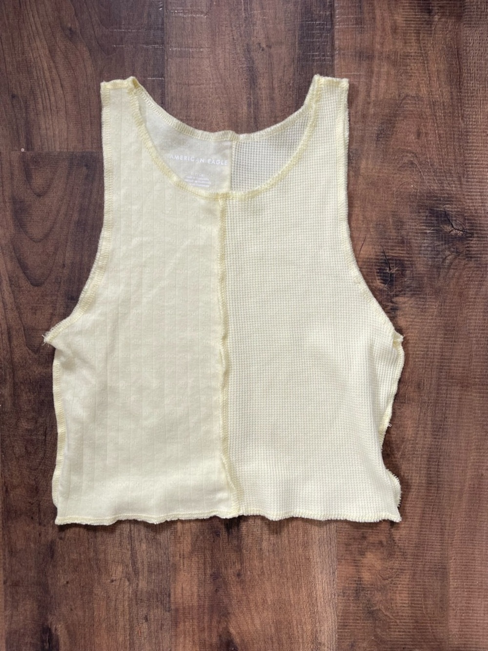 American‎ Eagle Outfitters Pale Yellow Split-Panel Cropped Tank Size Small